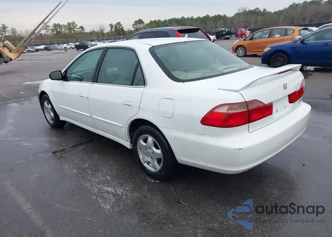 2000 Honda Accord 3.0 Ex z USA, uszkodzony, nr VIN 1HGCG1650YA096107